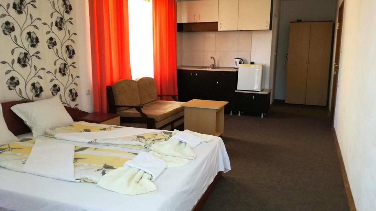Ivet Guest House Obzor Bagian luar foto