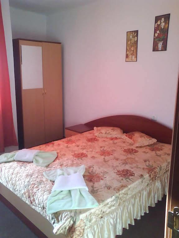 Ivet Guest House Obzor Bagian luar foto